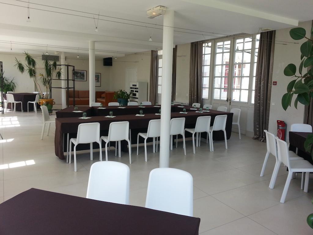 Hotellerie du Lac Revel  Extérieur photo