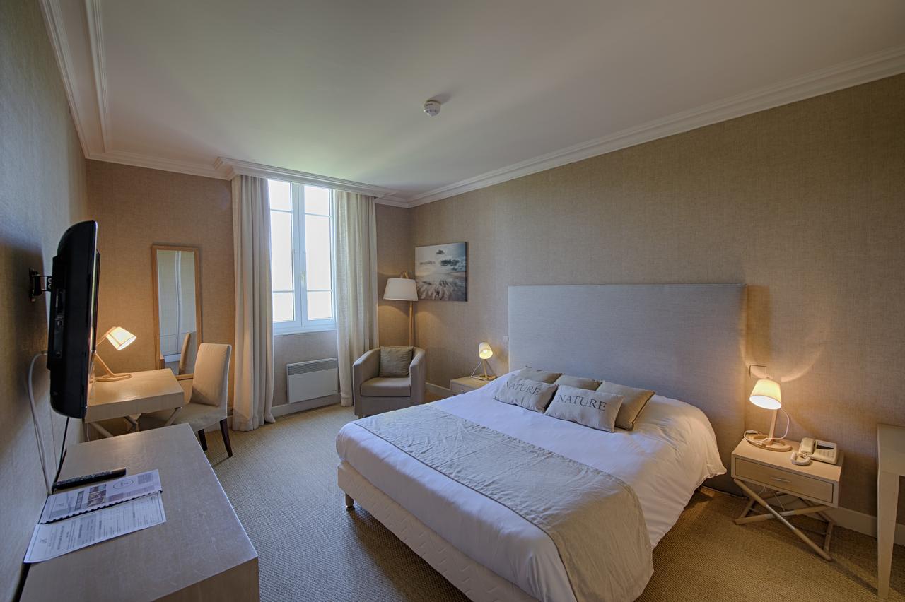 Hotellerie du Lac Revel  Extérieur photo